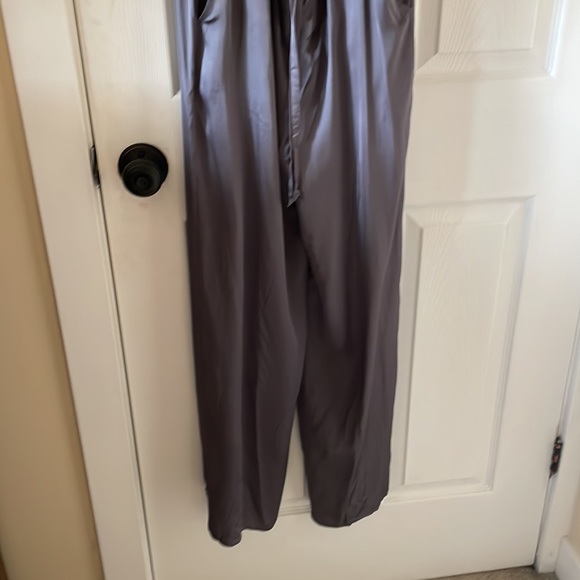 NWT chaser silky basics cross back jumpsuit grey - Picture 4 of 9